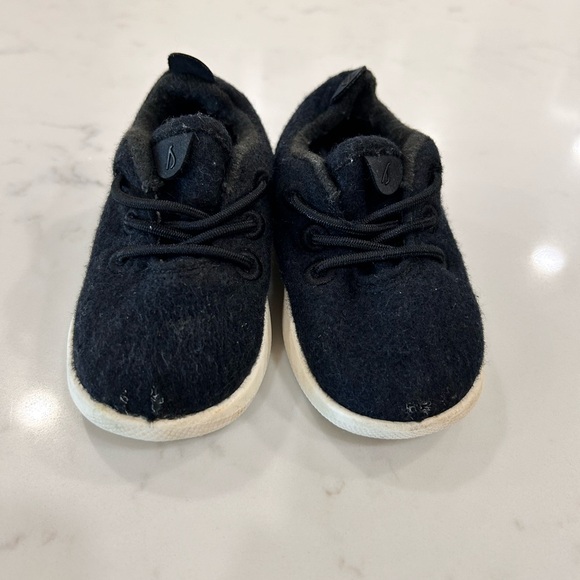 Allbirds Toddler Wool Runner Shoes T5 - Picture 2 of 3